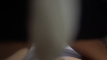 Előrántotta a kolbászomat a boxeremből és elkezdett rajta szaxofonozni a lengén öltözött nejem Thumb